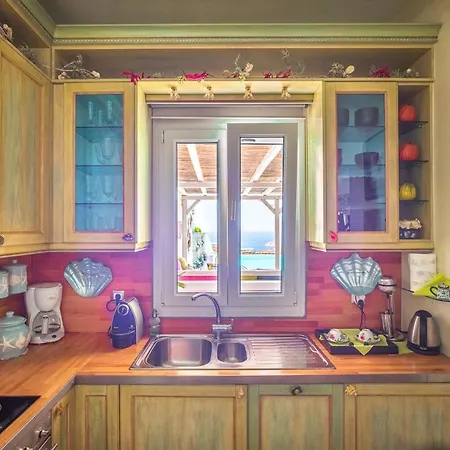 Pearl Of Lia Summer Breeze House